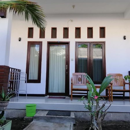 Vacation Inn Gili Джили Трауанган Екстериор снимка