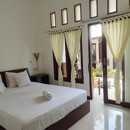 Vacation Inn Gili Джили Трауанган Екстериор снимка