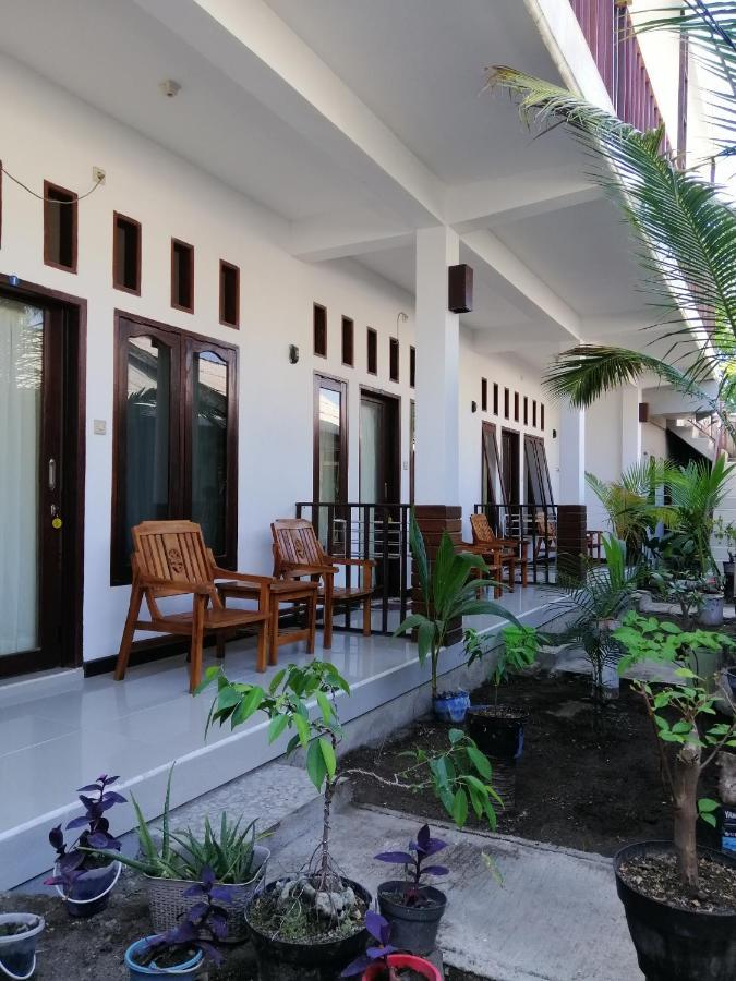 Vacation Inn Gili Джили Трауанган Екстериор снимка